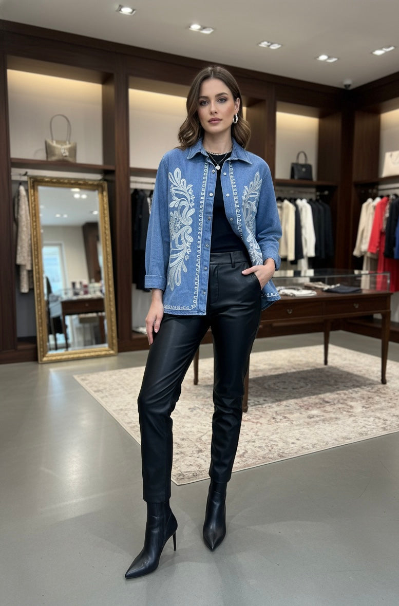 Chemise en jean avec brodés